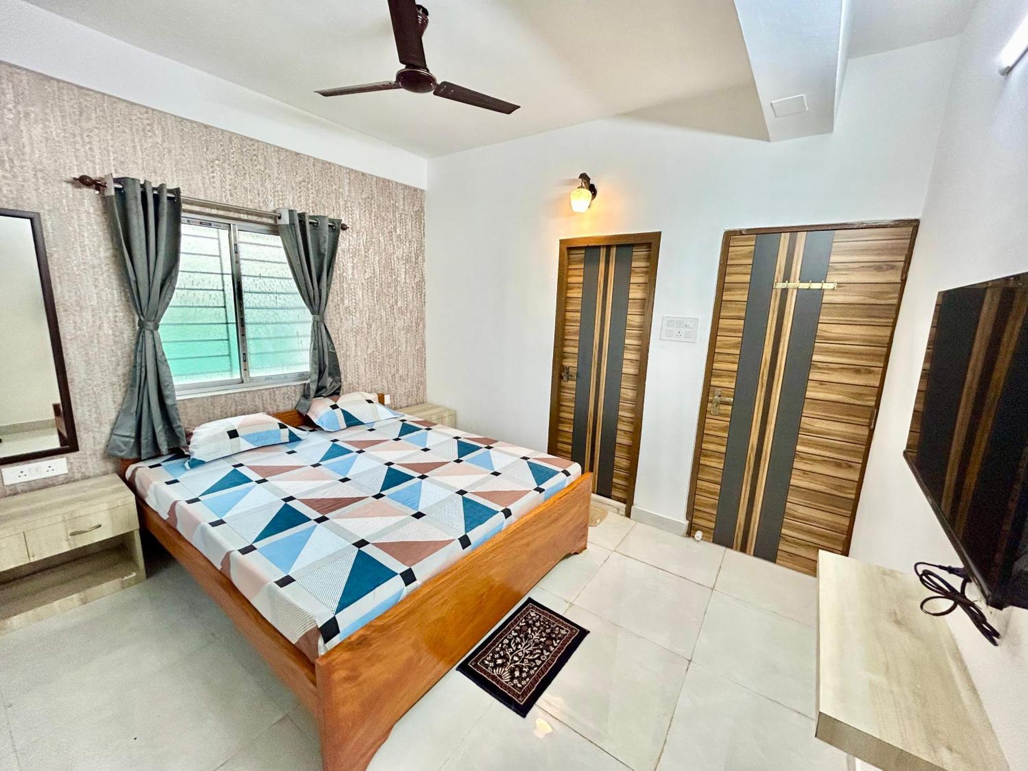 Yepplo Service - - Private Kitchen & Daily Housekeeping Service Apartment *