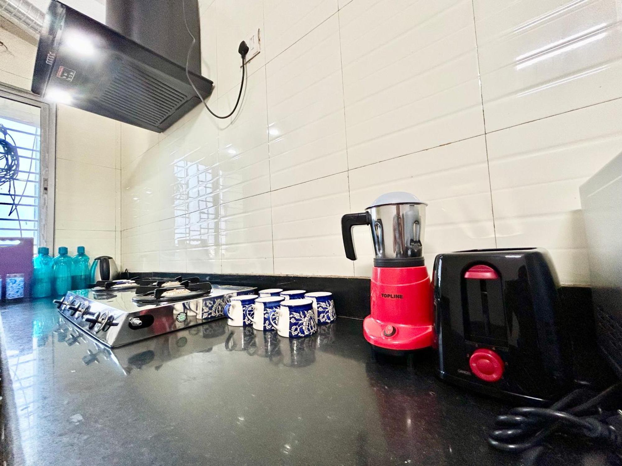 Apartment Yepplo Service - - Private Kitchen & Daily Housekeeping Service *